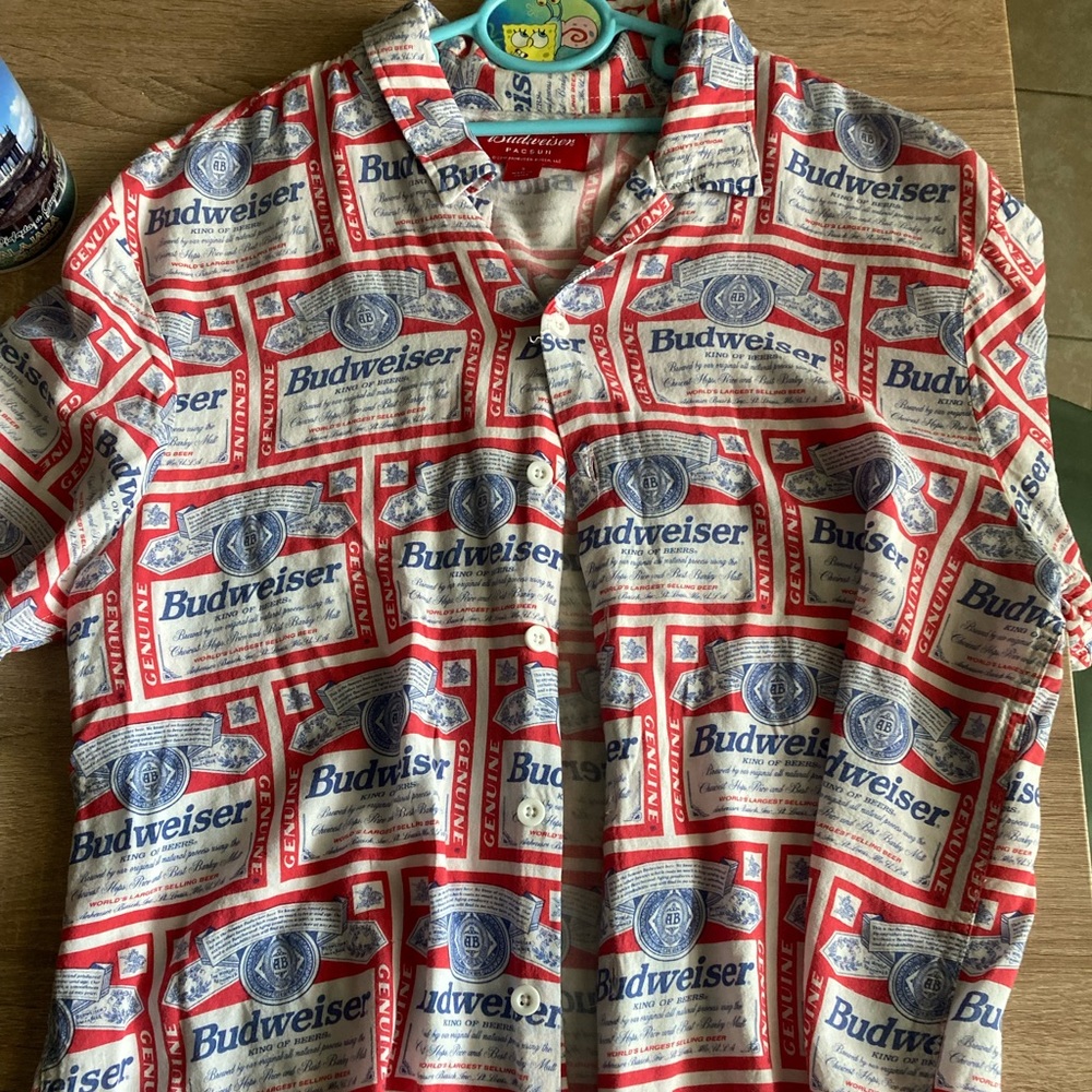Bud Weiser shirt size m